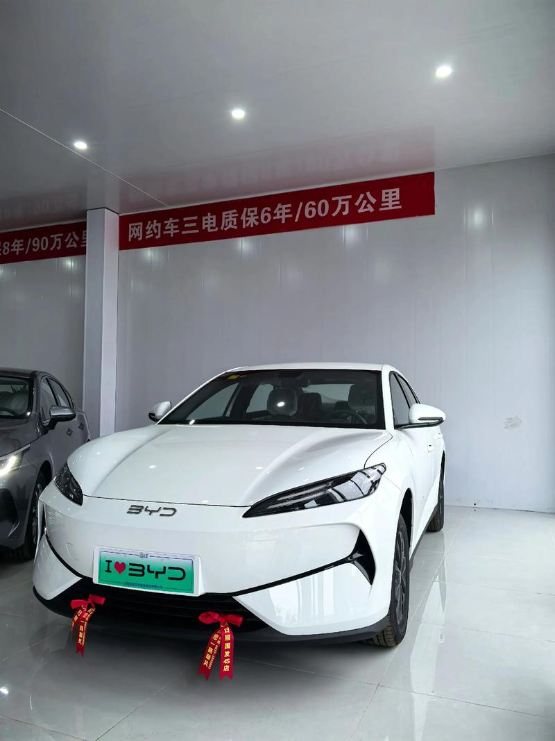 比亚迪e6最新报价 比亚迪e6最新报价图片