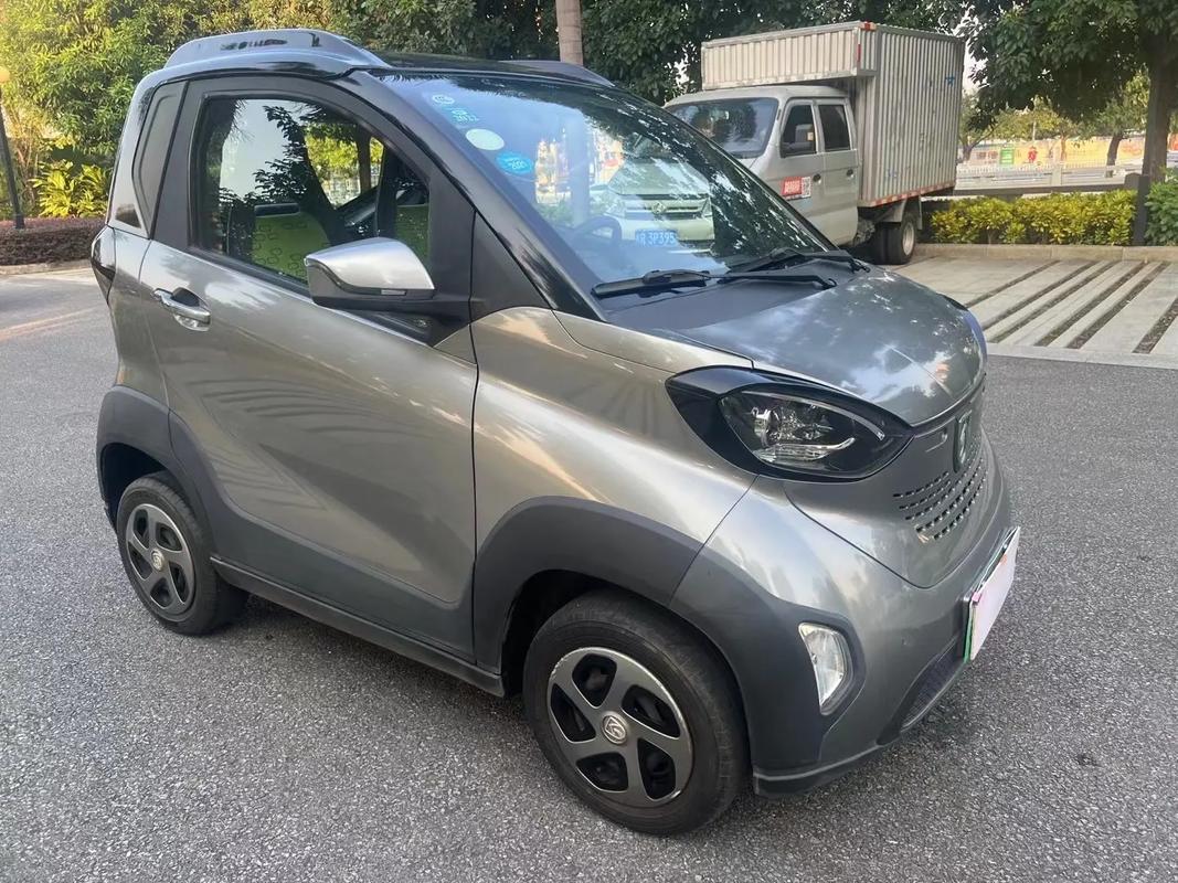 宝骏e100和e200区别(宝骏e100与e200有多大差别)