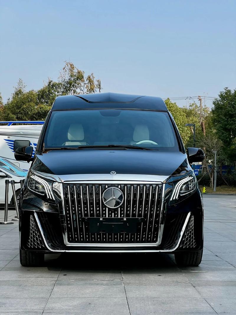 奔驰威霆商务车图片／奔驰威霆 商务车