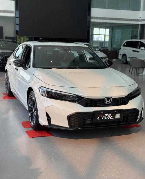 本田思域2025款落地多少钱,本田思域2025款落地多少钱自动