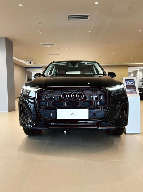 【奥迪q7价格及图片报价2022,奥迪q7车报价2022款】