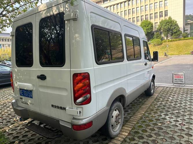 依维柯最小微卡 依维柯微货