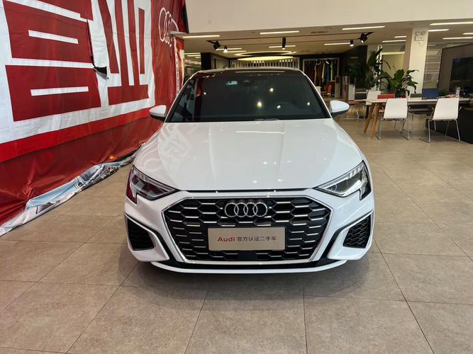 奥迪车最新款／奥迪车最新款白色价格及图片