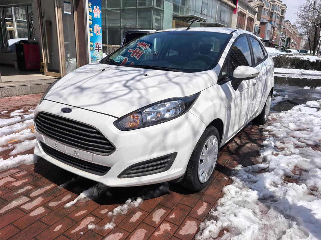 【福特嘉年华费油吗,福特嘉年华油耗高是什么原因】