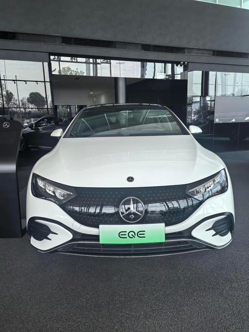 奔驰eqb纯电suv价格7座,奔驰纯电动eqc售价