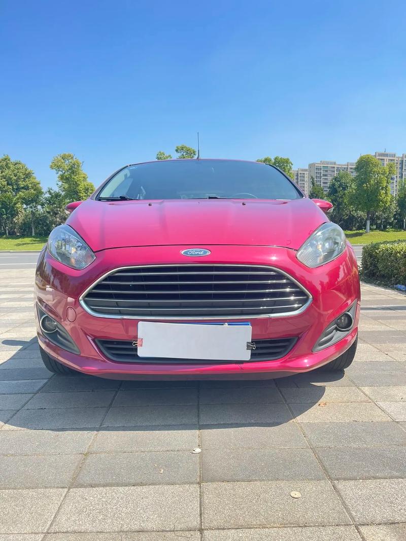 2014款嘉年华两厢/嘉年华2014款10t